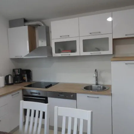 Apartmán With A Parking Space Opuzen, Neretva Delta - Usce Neretve - 18070 Opuzen (Dubrovnik-Neretva)